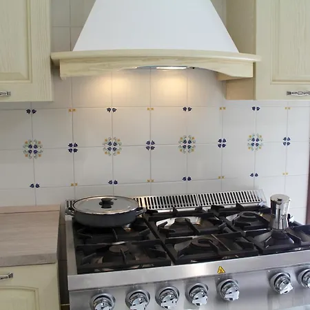 Luxurious Apartments In The Center Of Rome Penzion 3*