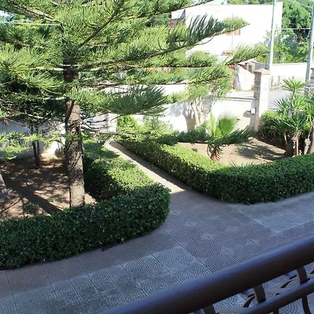 Luxurious Apartments In The Center Of Rome Penzion 3*