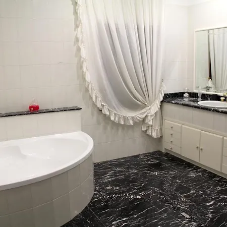 Luxurious Apartments In The Center Of Rome Penzion
