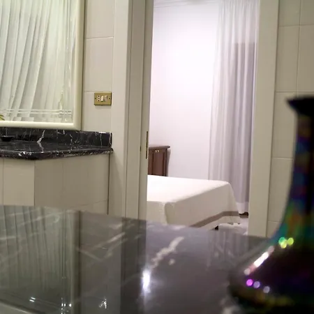 Luxurious Apartments In The Center Of Rome 3*
