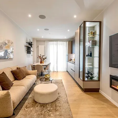 Pensionat Luxurious Apartments In The Center Of Rome