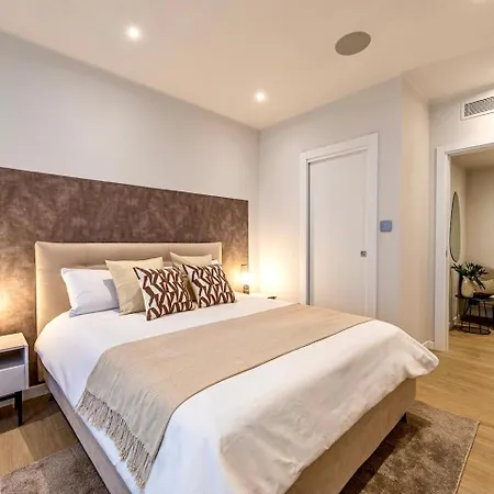 Pensionat Luxurious Apartments In The Center Of Rome Rom