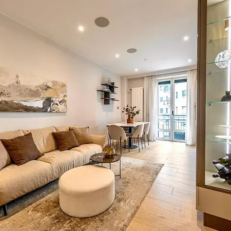 Pensionat Luxurious Apartments In The Center Of Rome