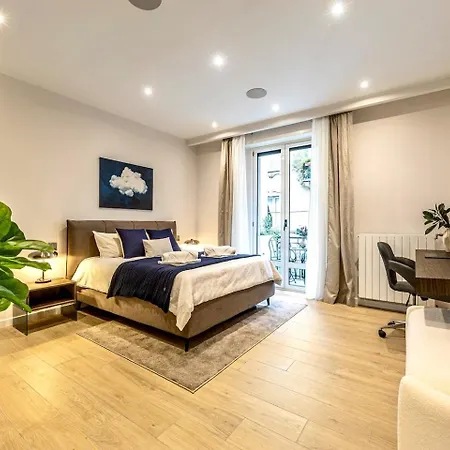 Pensionat Luxurious Apartments In The Center Of Rome