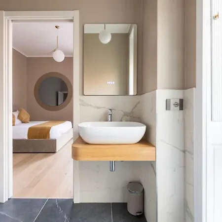 Luxurious Apartments In The Center Of Rome Pensionat